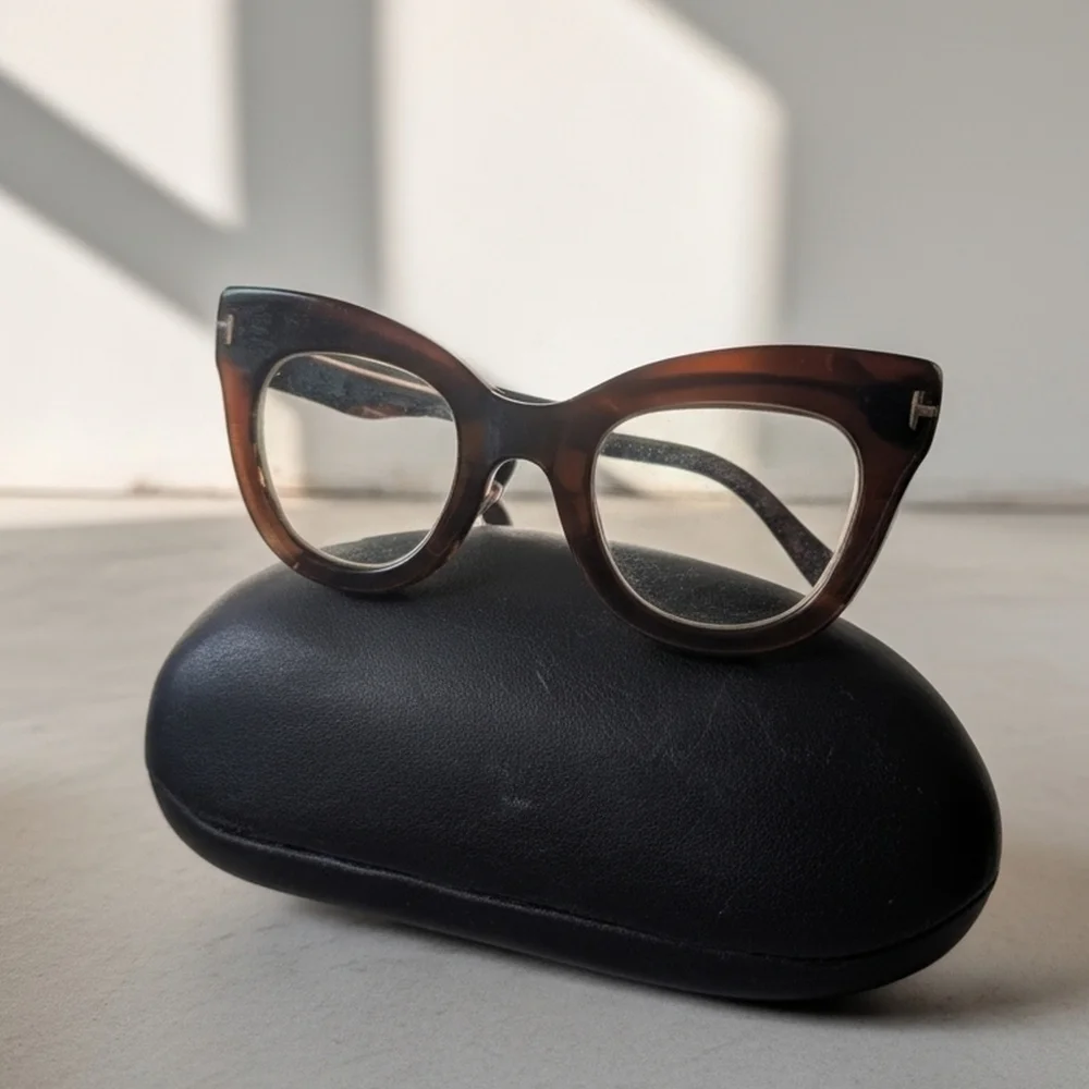 Tom Ford Chick And Stylish Tortoiseshell Sunglasses